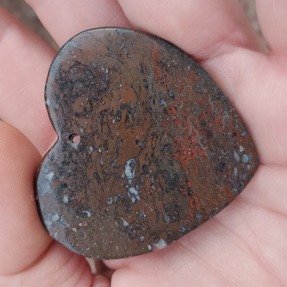 New Natural Plum Jasper Heart Shaped Pendant. - Picture 9 of 11